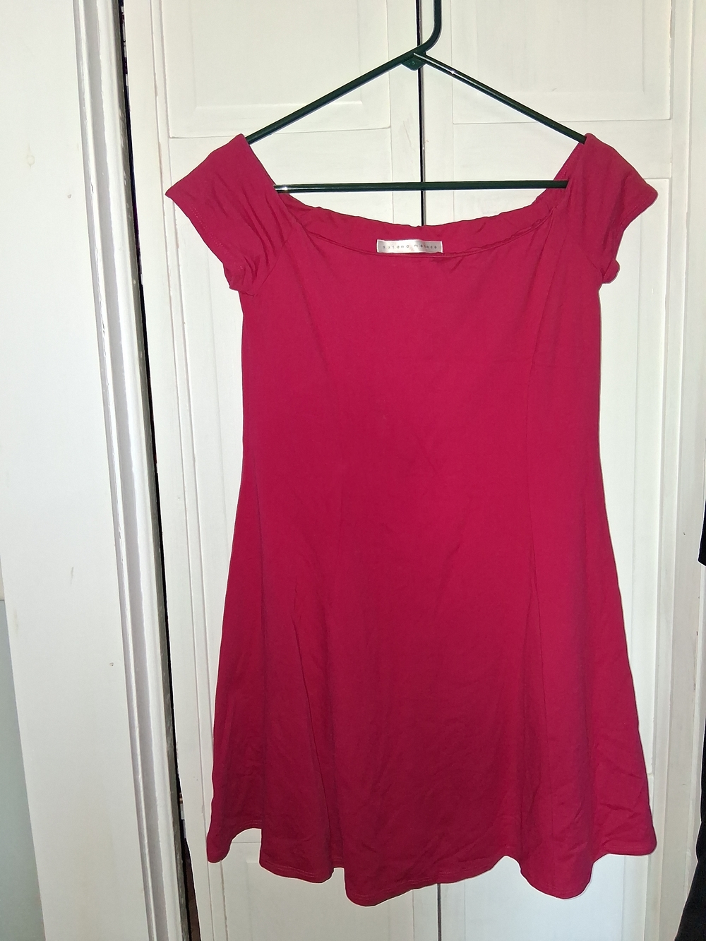 Susana Monaco Off-Shoulder Fuchsia Top